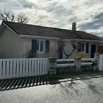 House With Garden In A Quiet Area Of * Оданж