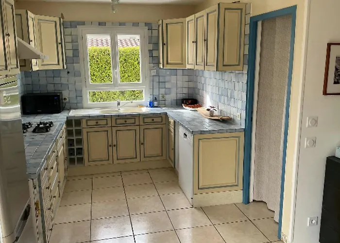 Maison Avec Jardin Au Calme à Hébergement de vacances