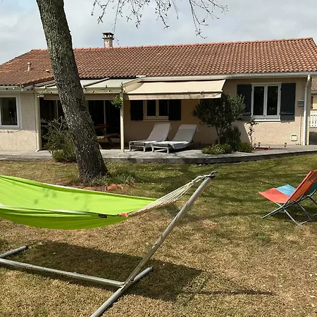 House With Garden In A Quiet Area Of * Audenge
