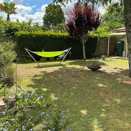 بيت للعطل House With Garden In A Quiet Area Of أودينج